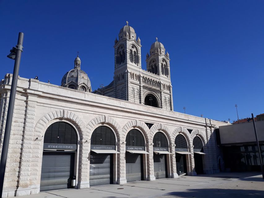 Old Marseille District Tour and Treasure Hunt - Guided Tour of Le Panier