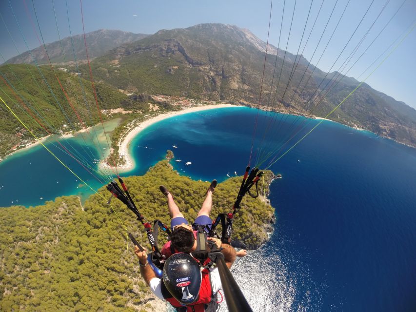 Oludeniz: Tandem 30-Minute Paragliding Flight - Inclusions and Restrictions