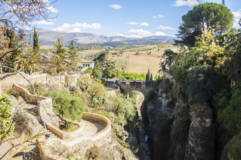 One Day Trip to Ronda From Malaga - Crossing the Iconic Bridge