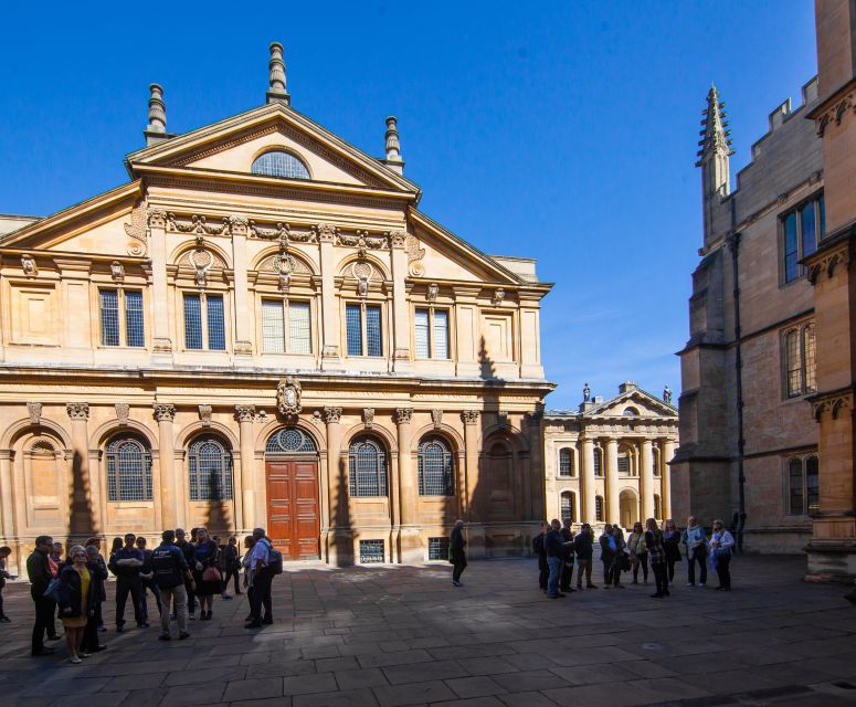 Oxford: Private Walking Tour With University Alumni Guide - Customization Options