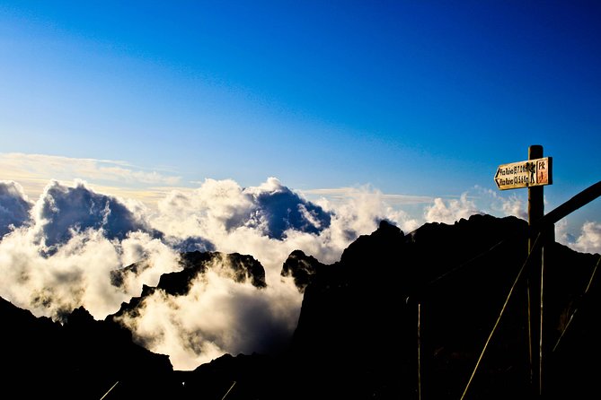 Pico Do Areeiro to Ruivo -Pr1 Hiking Tour. - Inclusions and Pricing