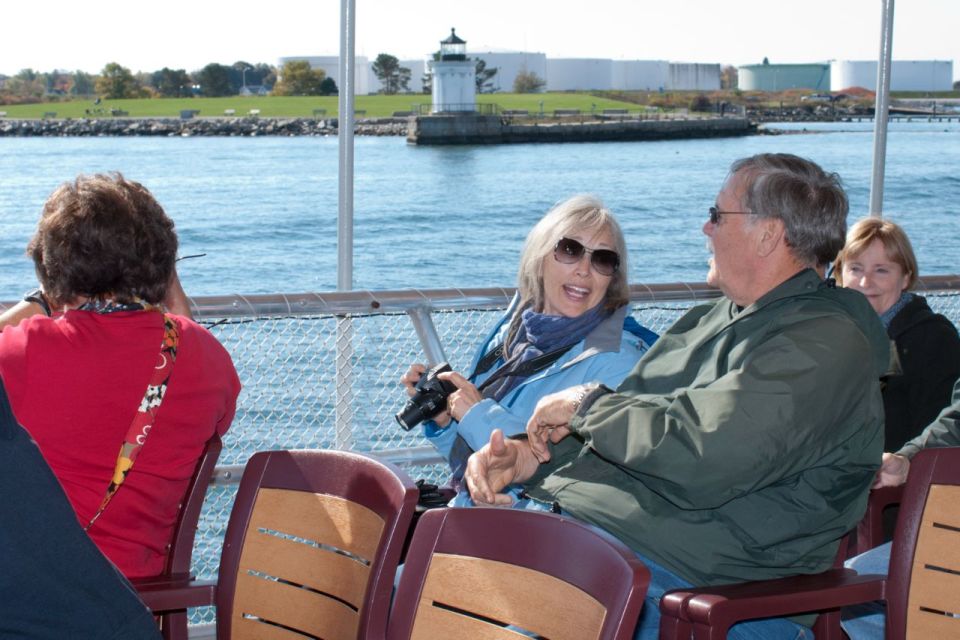 Portland: Best of Maine Lighthouse Scenic Cruise - Onboard Amenities