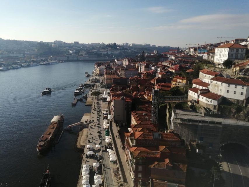 Porto Highlights With Traditional Lunch - Admire the Stunning São Bento Station