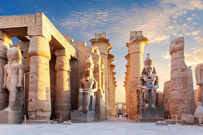 PRIVATE! Luxor Day Trip With Lunch And All Fees Included! - Meeting and Pickup