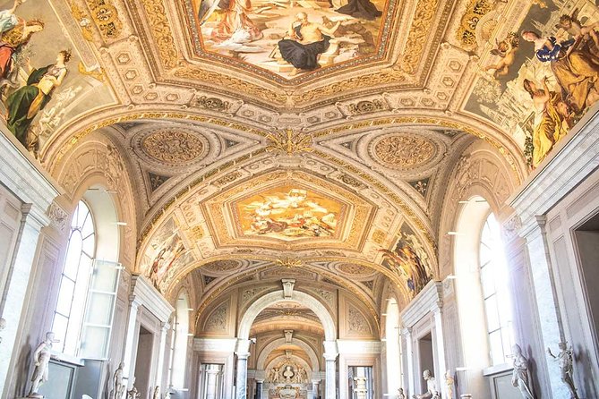 Private Vatican Tour With Sistine Chapel, Fast-Access Tickets - Meeting and Pickup