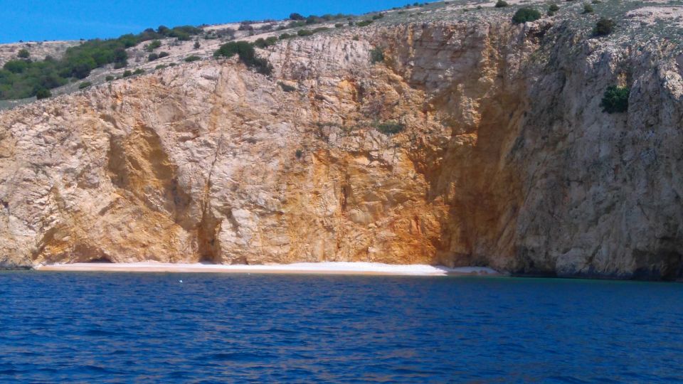 Punat - Private Boat Trip in the Untouched Nature of Island Krk - Boat Features and Amenities