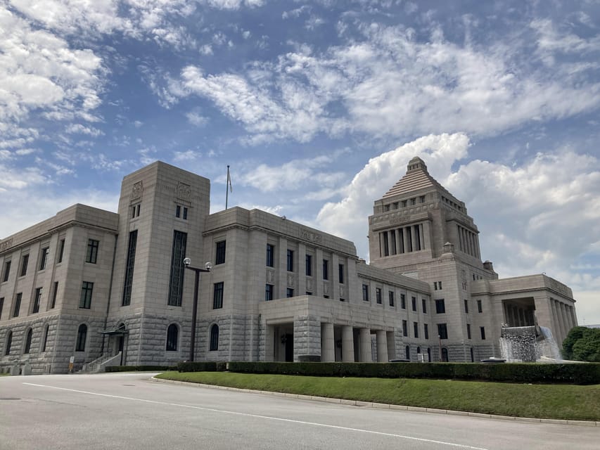 Satisfaction Tour Around Hie Shrine National Diet Building - Tour Highlights