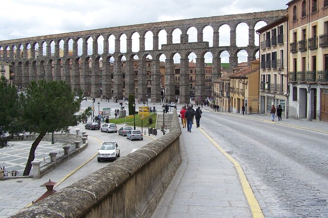 Segovia Walking Private Tour 3 Hours With Tickets Included - Detailed Tour Itinerary