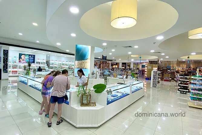 Shopping Tour Punta Cana Rum Cigars Coffee Larimar Chocolate Souvenirs Mamajuan - Rum and Cigars Tasting