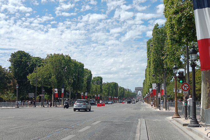 Sightseeing Tour of Most Iconic Parisian Monuments (Rickshaw) - Cancellation Policy