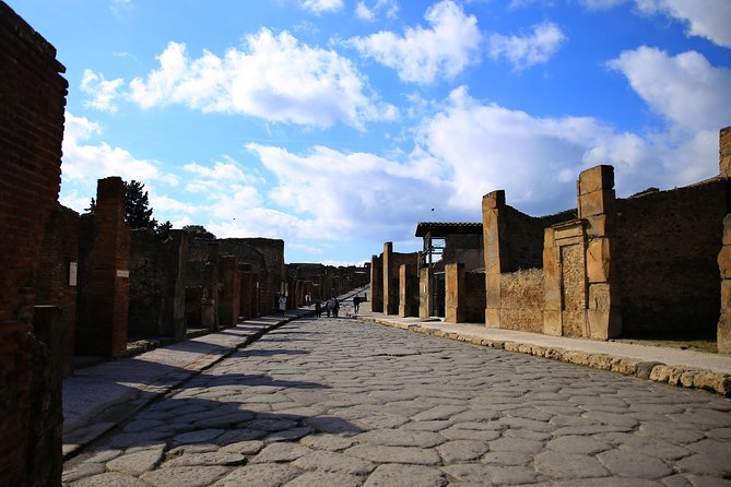 Skip-the-Line Exclusive Private Ancient Pompeii & Vesuvius Volcano Full Day Tour - Visiting Theatrical Venues