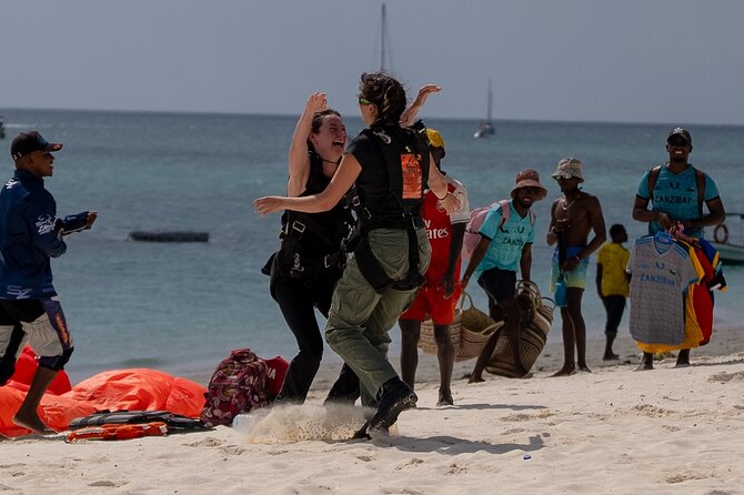 Skydive Zanzibar | Tandem Skydive - Weight and Medical Restrictions