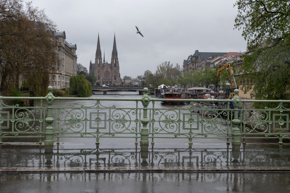 Strasbourg: Cathedral Official Digital Audio Guide - Language Options and Accessibility