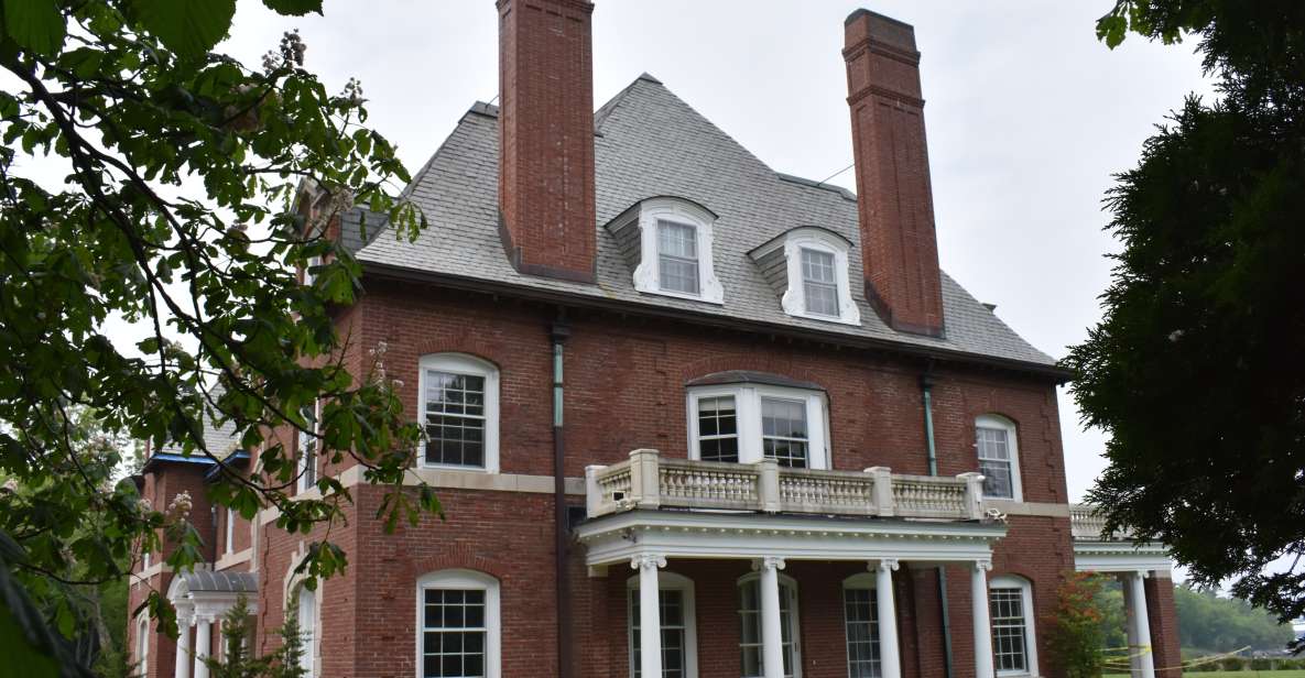 Tour of LaRochelle Mansion & Historical Guided Walking Tour - Inclusions