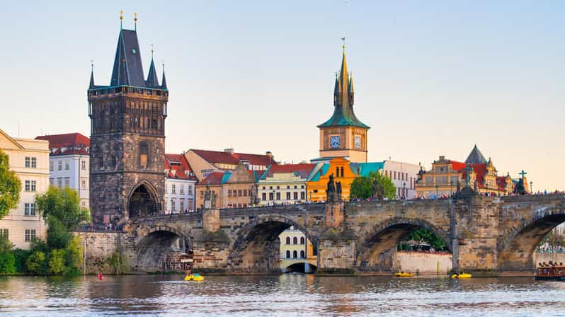 Transfer From Vienna to Prague With English-Speaking Driver - Driver Expertise