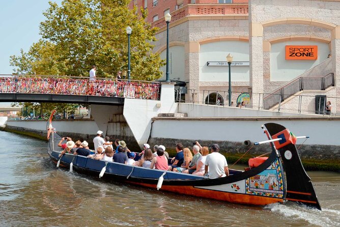 Typical Moliceiro or Mercantel Boat Tour in Aveiro - Group Size