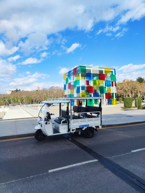 Valencia: City Highlights Guided Tuk-Tuk Tour - Main Attractions