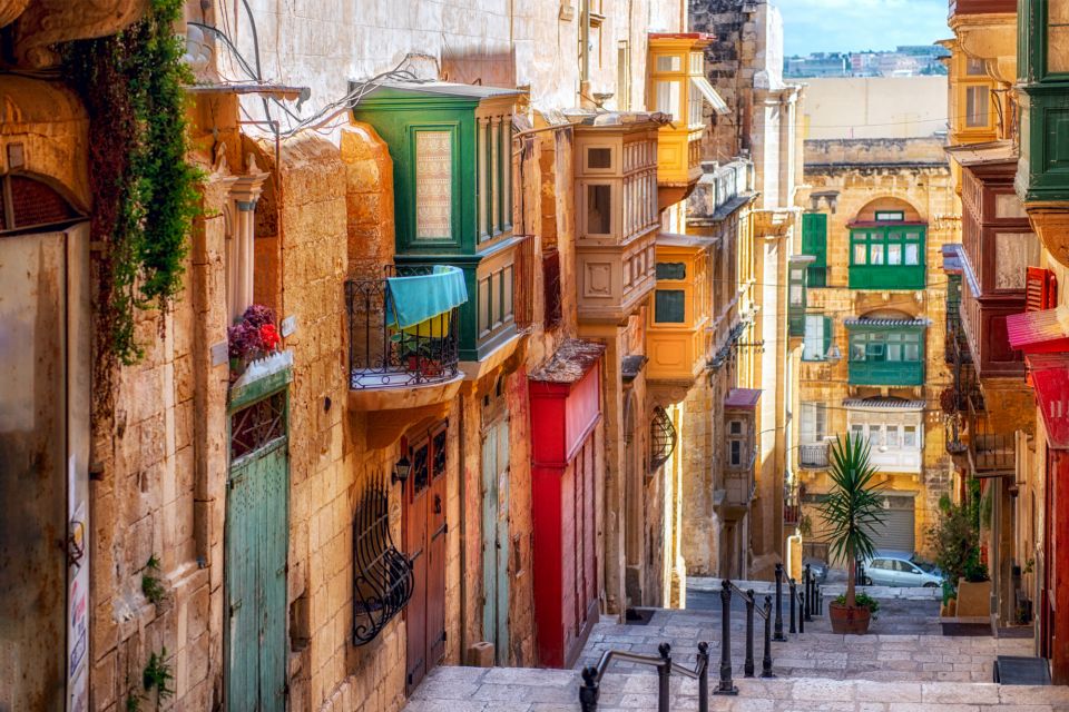 Valletta: First Discovery Walk and Reading Walking Tour - Experience and Features