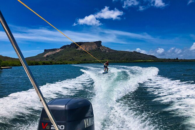 Wake & Knee Board, Water Ski - Inclusions and Meeting Point