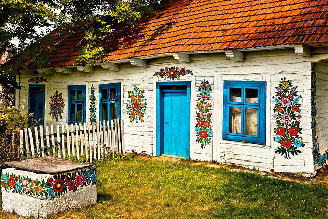 Zalipie - Painted Village, Private Tour From Krakow - Symbolic Motifs Explained