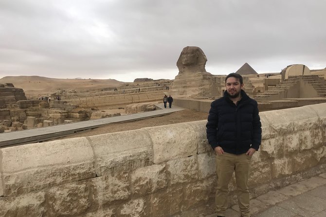 4 Hour Giza Pyramids & Sphinx Tour - Encountering the Sphinx