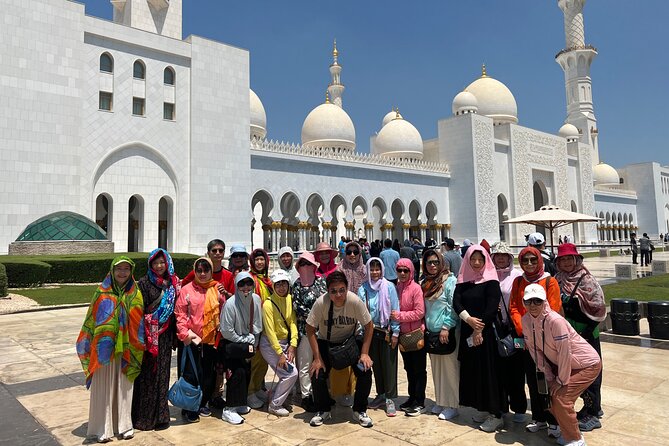 Abu Dhabi City Tour - Visiting Qasr Al Watan