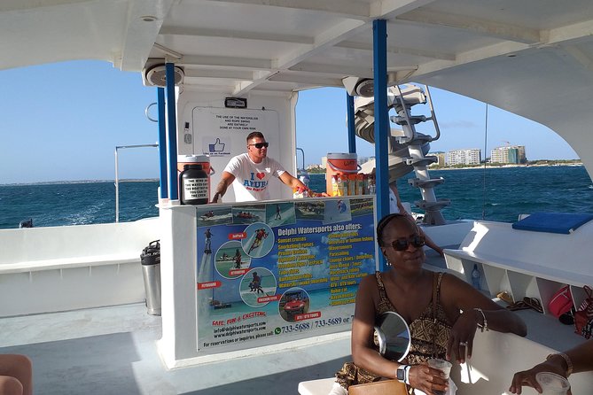 Aruba Sunset Sail Cruise Aboard the Dolphin Catamaran - Catamaran Specifications