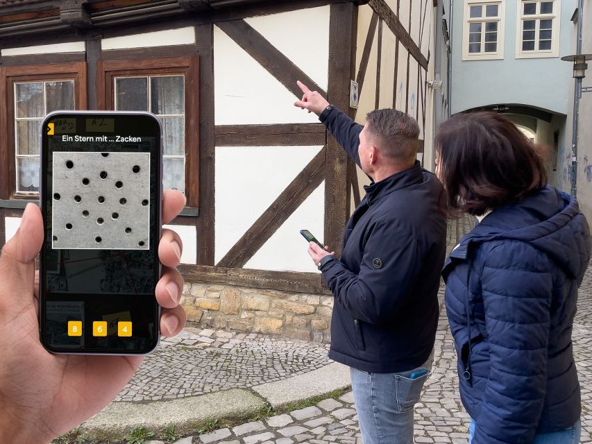 Aschersleben: Smartphone-Based Interactive Detective Game - Real-Life Resident Interactions