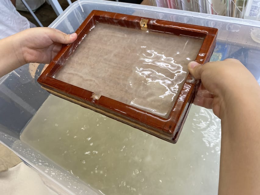 Authentic Handmade Washi Paper Making Workshop in Ueno - Instructor and Language