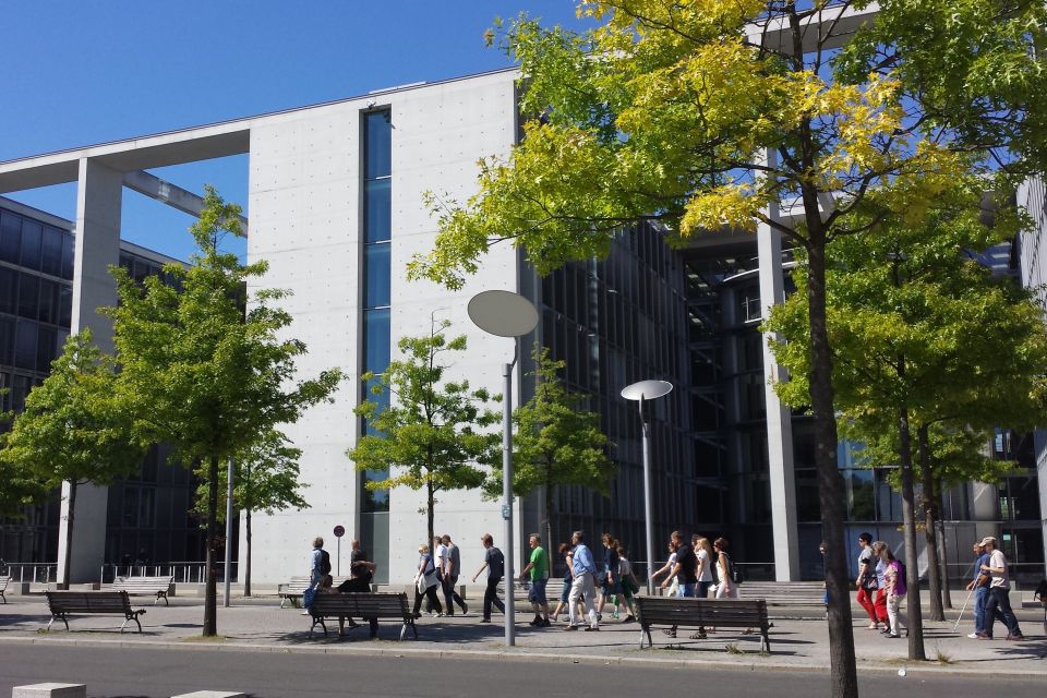 Berlin: Government District Around the Reichstag Guided Tour - Includes