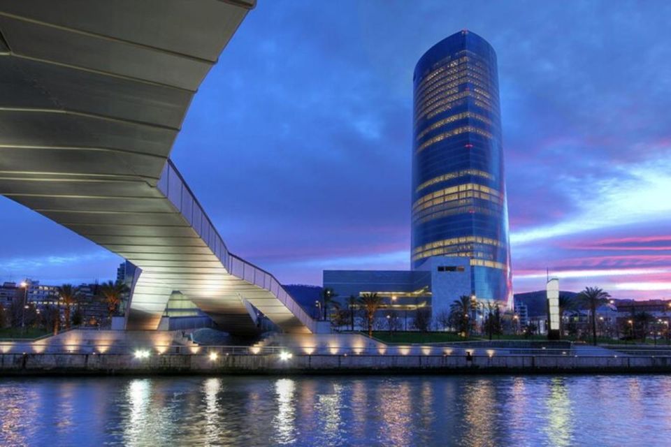 Bilbao : Private Custom Walking Tour With a Local Guide - Booking and Cancellation Policy