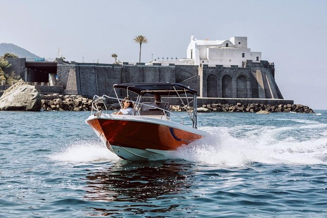 Boat Trip on the Island of Ischia Terminal Boat 21 - Preparing for the Boat Trip