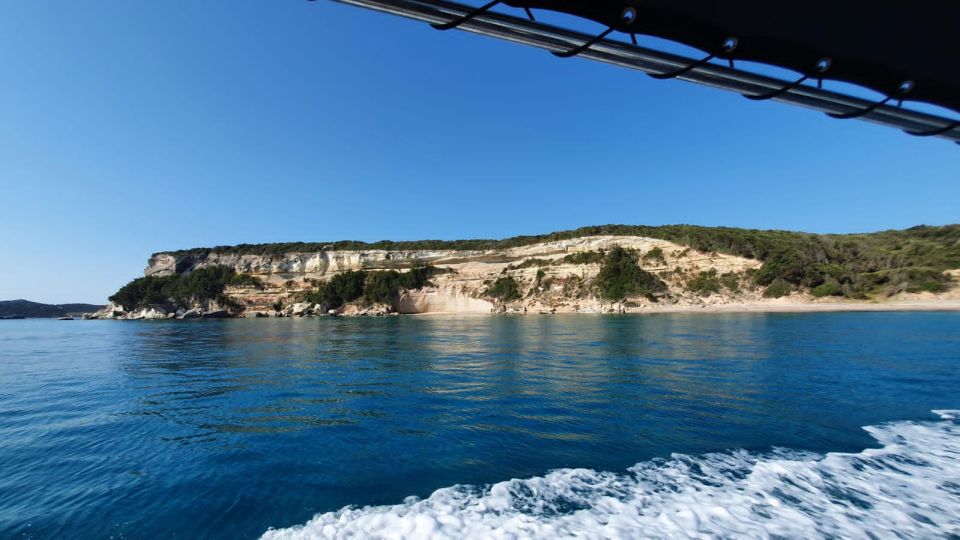 Bonifacio: Guided Tour of the Far South and the Lavezzi Islands - Viewing the Cliffs and Landmarks