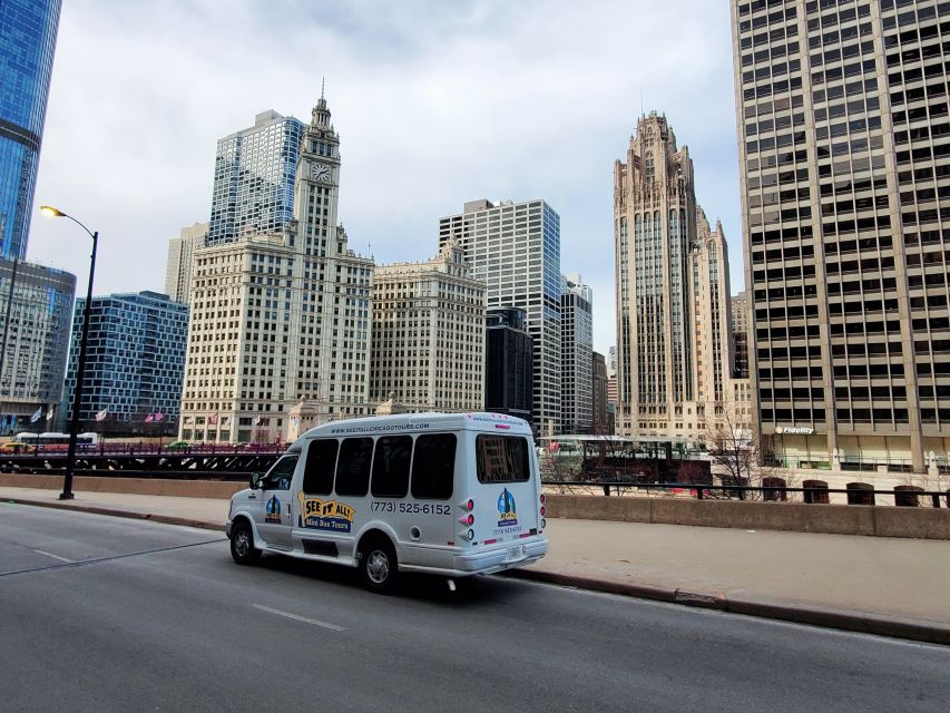 Chicago: City Minibus Tour With Optional Architecture Cruise - Tour Logistics and Group Size