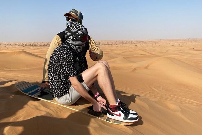 Dubai: Unique SUNSET Buggy Red Dunes Safari - Attire and Clothing Recommendations