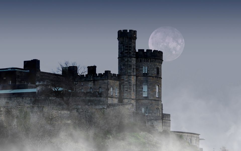 Edinburgh: The Dark Side Walking Tour - Guided Tour Inclusions