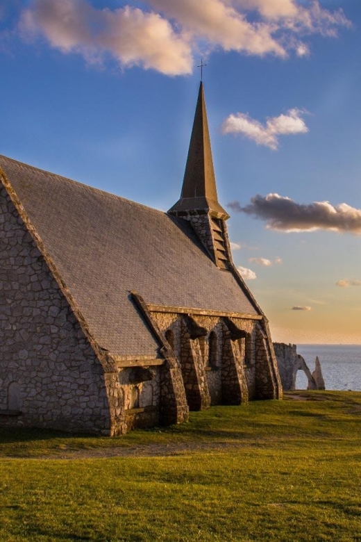 Etretat and Honfleur: Private Round Transfer From Le Havre - Child Seats for Younger Passengers