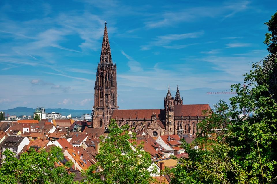 Freiburg Im Breisgau: Walking Tour of the Old Town in English - Historical Merchants Hall