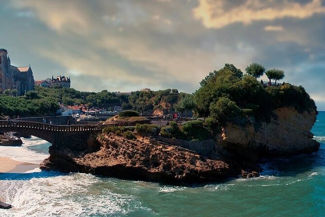 French Coast: Bayonne, Biarritz, San Juan De Luz - Private Tour - Visit San Juan De Luz