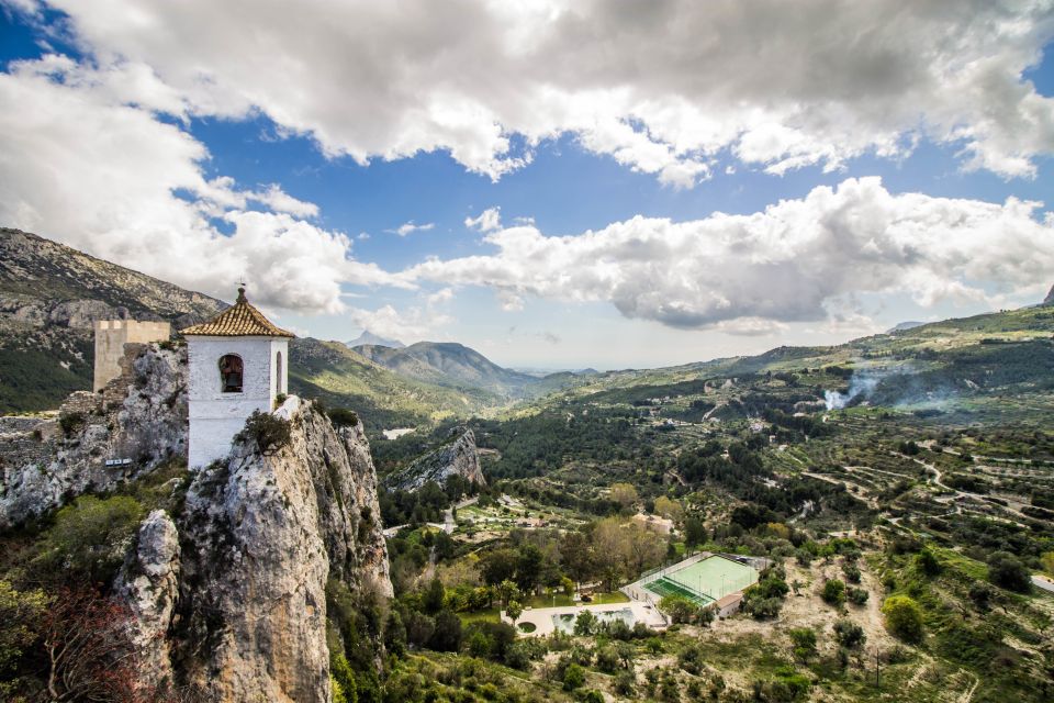 From Alicante: Guadalest Valley and Algar Waterfalls Tour - Scenic Views of Costa Blanca