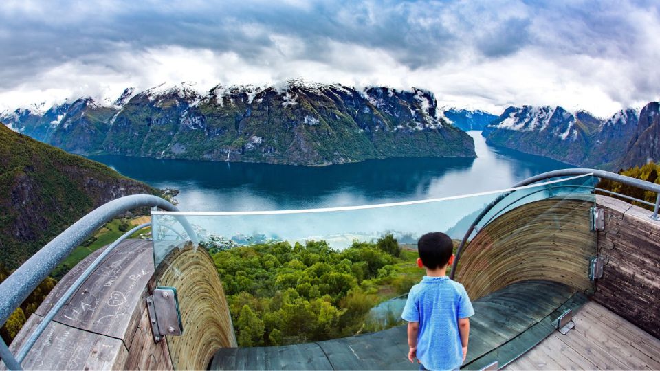 From Bergen: Flåm Flexible Tour With Stegastein Viewpoint - Tvindefossen Waterfall