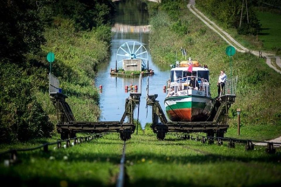 From Gdansk: Elblag Canal Boat Cruise - Navigating the Inclined Planes