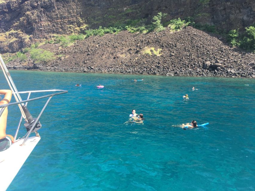 From Keauhou Bay: Snorkel Cruise to Captain Cooks Monument - Potential Sighting of Humpback Whales