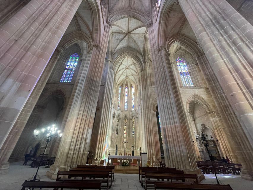 From Lisbon: Fatima, Batalha, Nazare and Obidos - Uncover Óbidos Medieval Allure