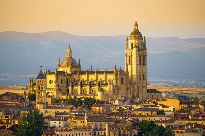 From Madrid: Official Guided Tour to Avila and Segovia - Guided Tour of Avila