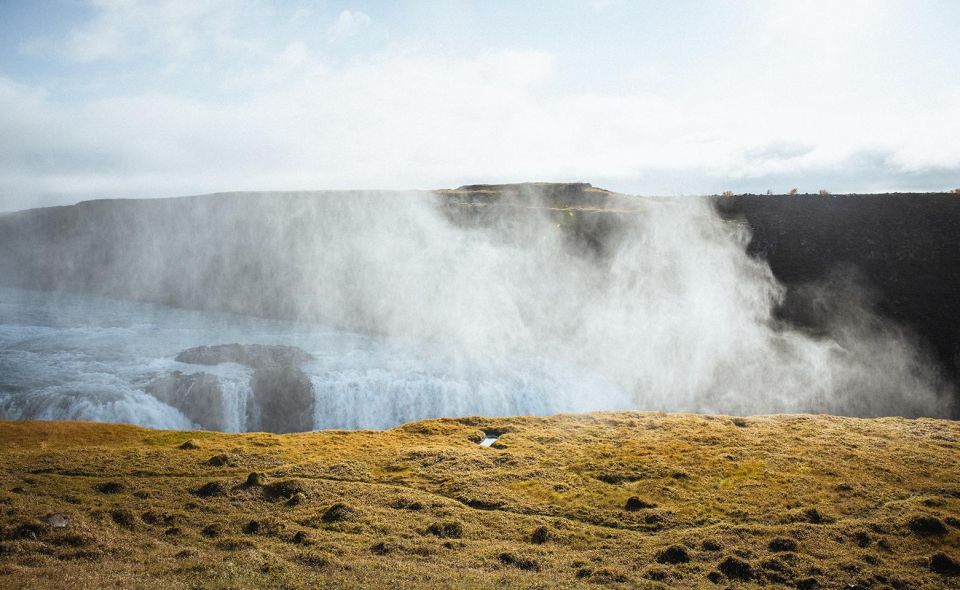 From Reykjavik: Golden Circle Private Tour & Photographs - Geysir and Waterfalls