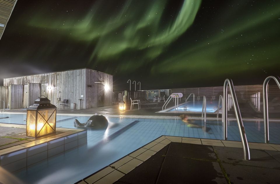 From Reykjavik: Northern Lights and Geothermal Baths Tour - Transportation Amenities