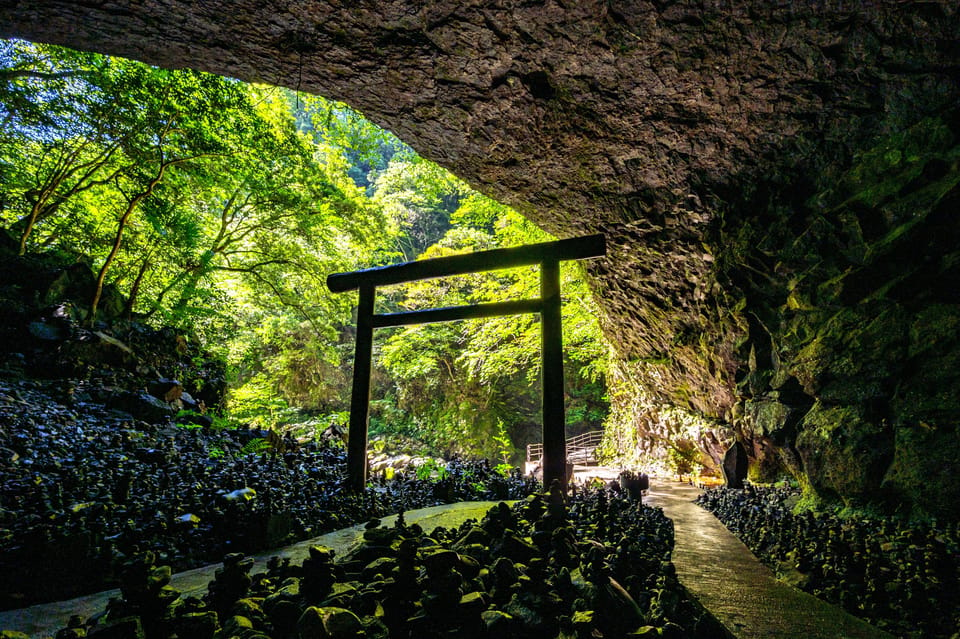 Fukuoka: Takachiho Gorge 1Day Private Tour - Included in the Tour