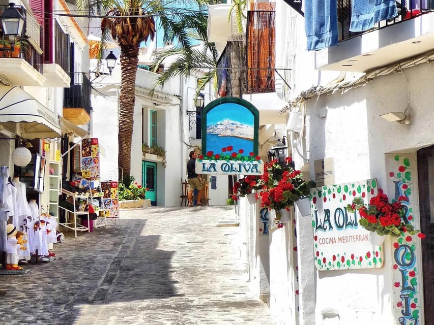 IBIZA : Old Town Guided Tour With a Local - Group and Accessibility Information