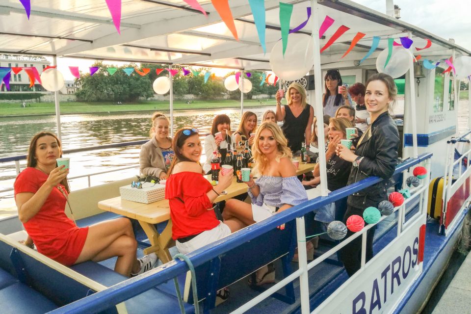 Krakow: Romantic Evening Vistula Cruise With a Glass of Wine - Cultural Significance